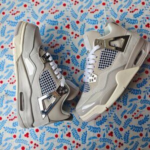 Jordan Retro Iron Ore Sneakers